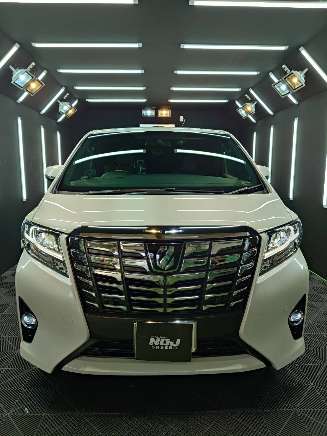 ガラスコーティングとセラミックコーティングの違い—　5つのメリットで選ぶ愛車の保護