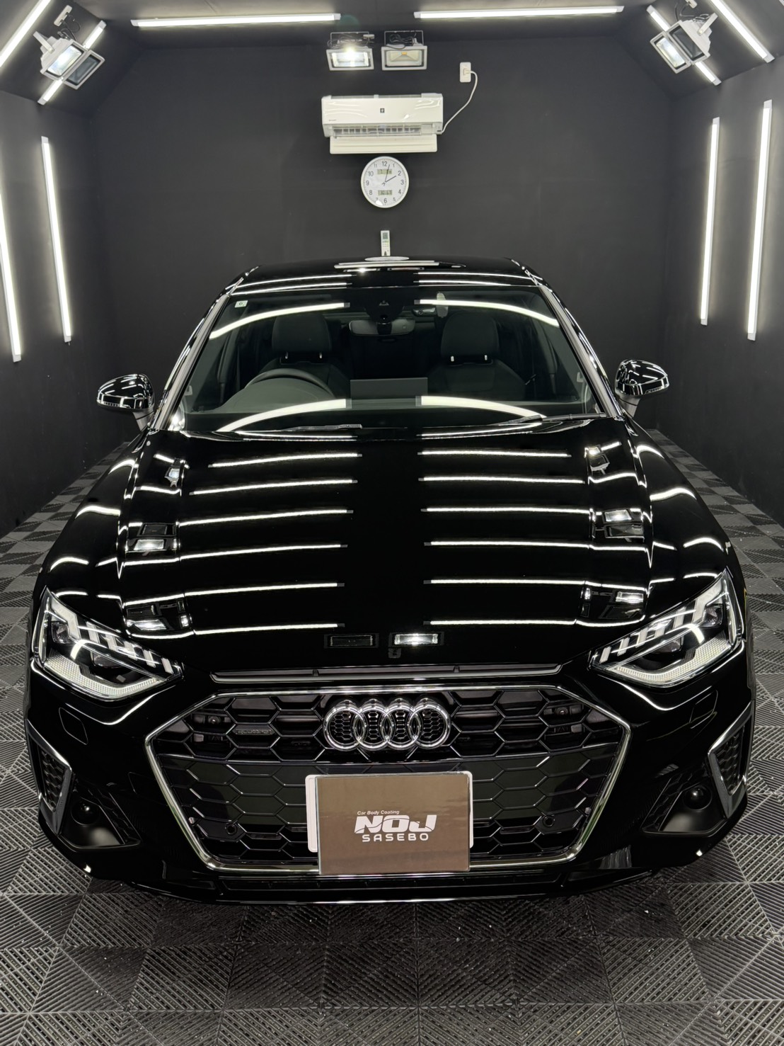 Audi　A4