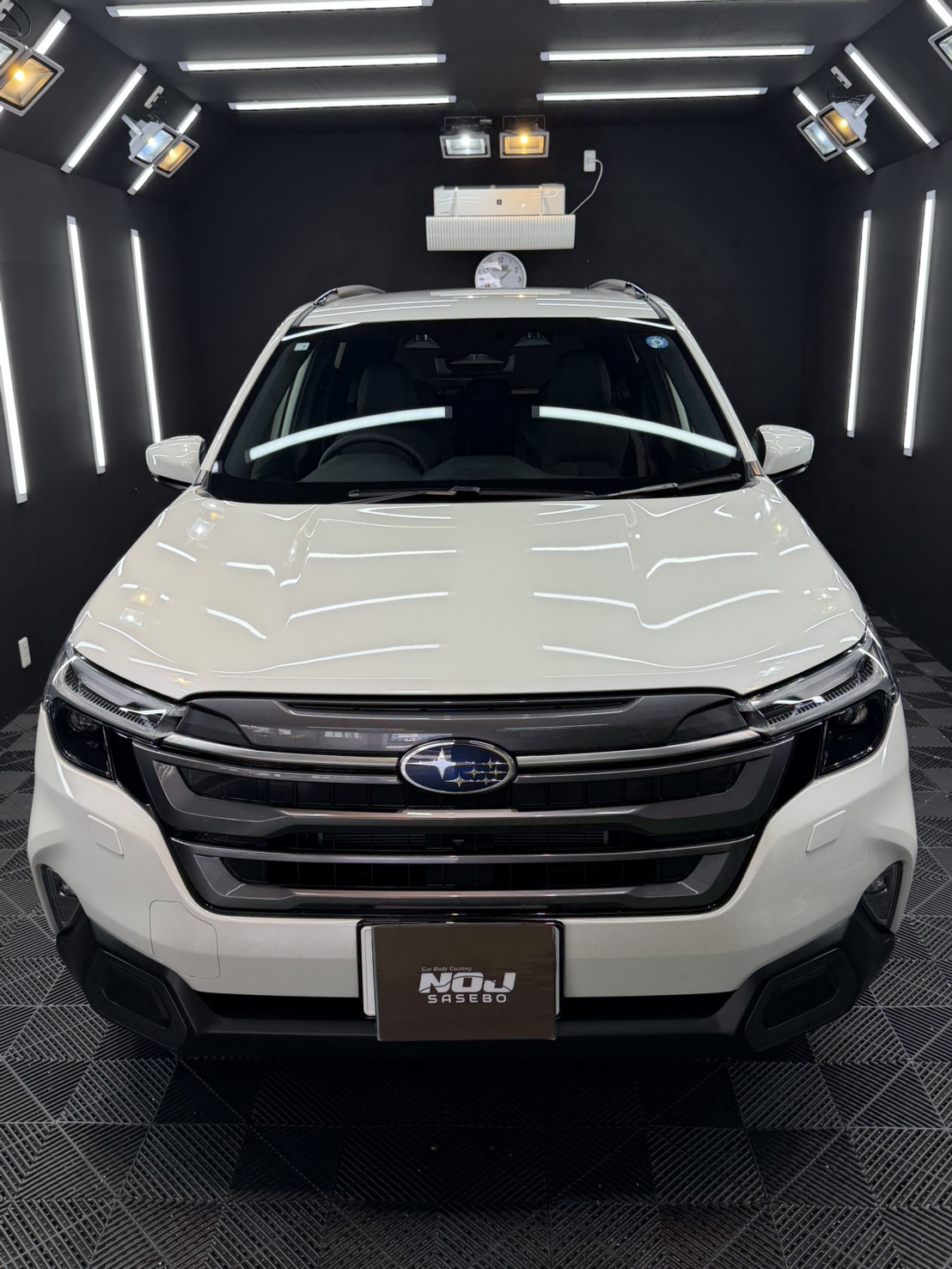 SUBARU　FORESTER