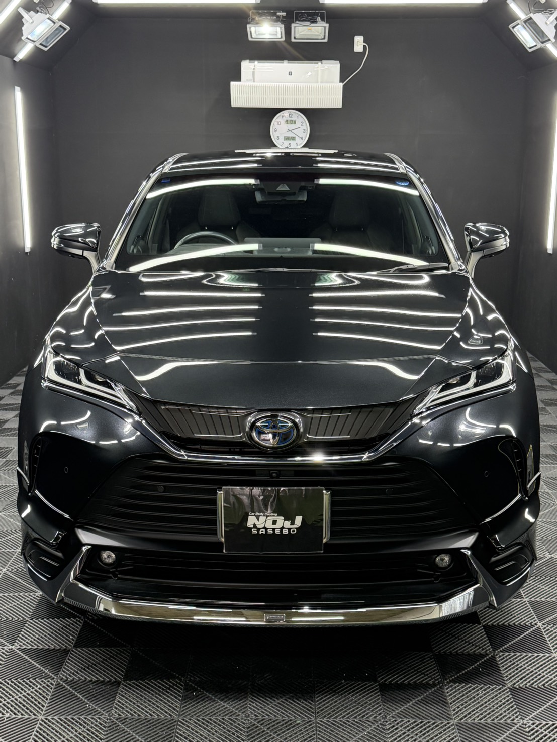 TOYOTA　HARRIER