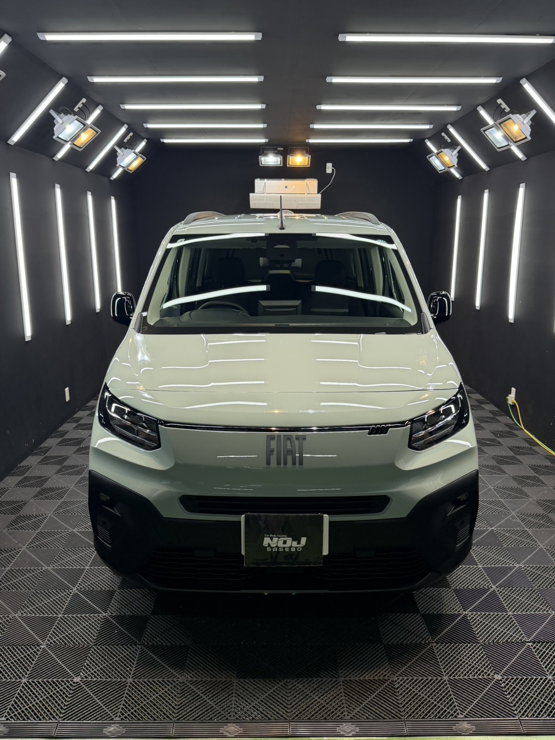 FIAT　DOBLO